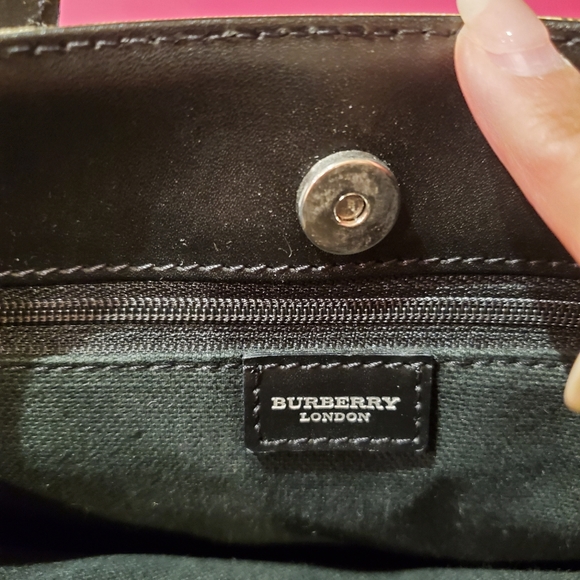 Authentic Burberry Purse - Picture 2 of 5